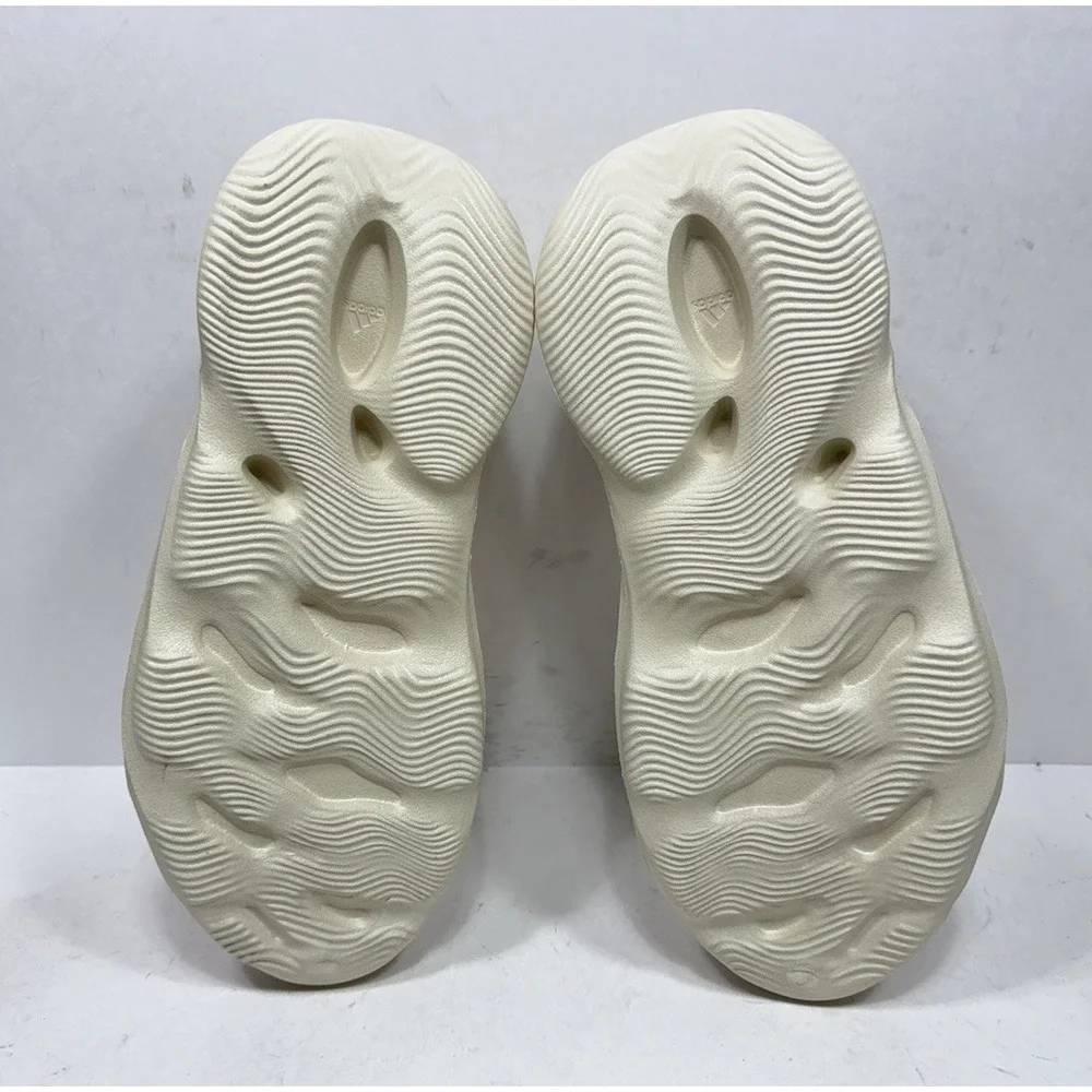 Adidas Yeezy Foam RNNR Sand Men's Size 10‎ Shoes Slip On Runner